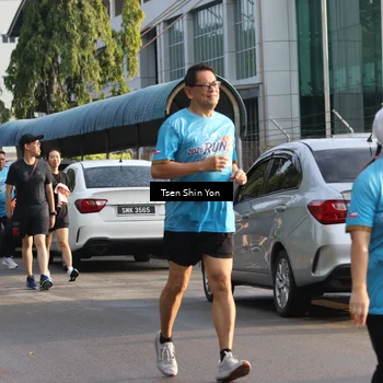 Runner Photo 8060812