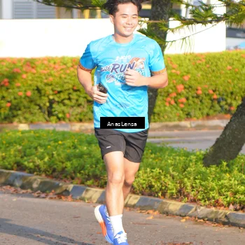 Runner Photo 8060900