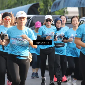 Runner Photo 8060901