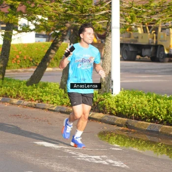 Runner Photo 8060928