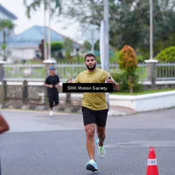 Runner Photo 8060937