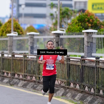 Runner Photo 8060995