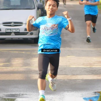 Runner Photo 8061054
