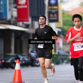 Runner Photo 8061112