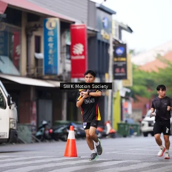 Runner Photo 8061254