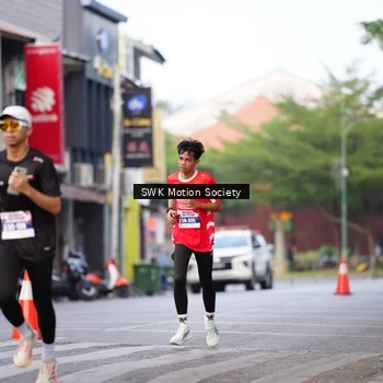 Runner Photo 8061264