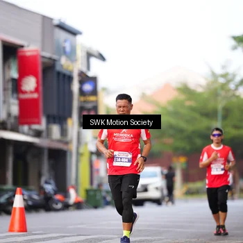 Runner Photo 8061335