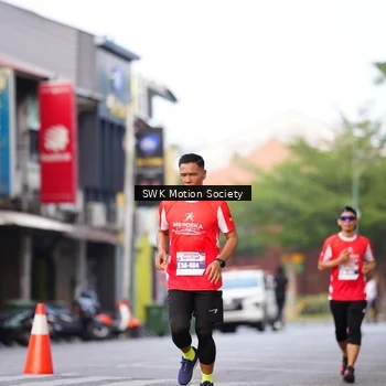 Runner Photo 8061342
