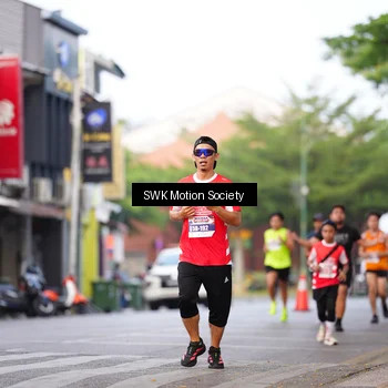 Runner Photo 8061343