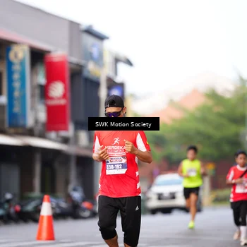 Runner Photo 8061351