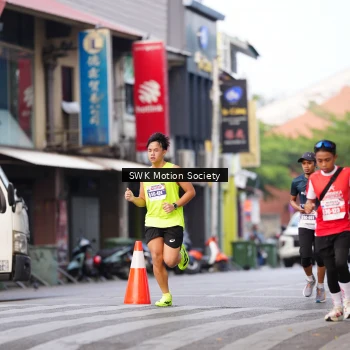Runner Photo 8061359