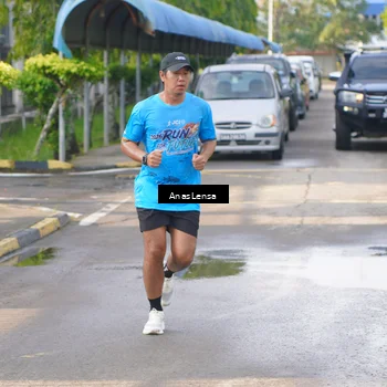 Runner Photo 8061364