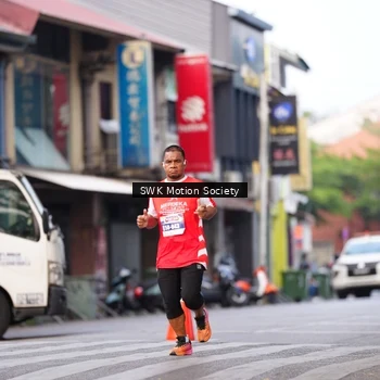 Runner Photo 8061413