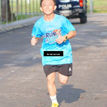 Runner Photo 8061430