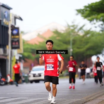 Runner Photo 8061510