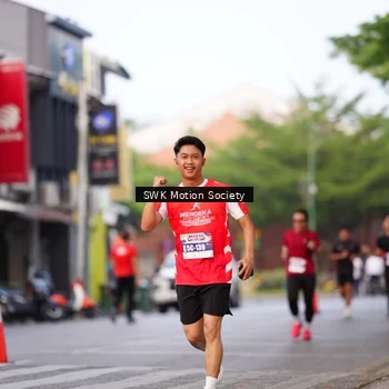 Runner Photo 8061513