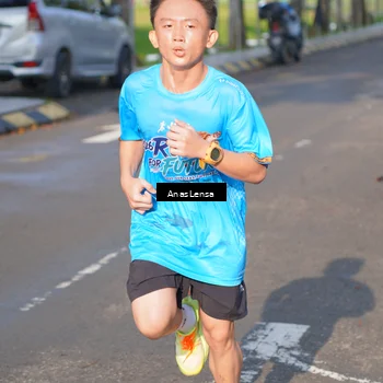 Runner Photo 8061535