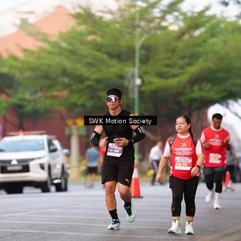 Runner Photo 8061572