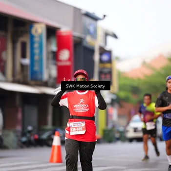 Runner Photo 8061659