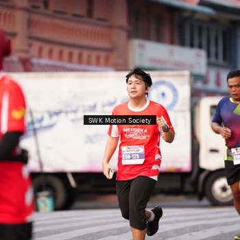 Runner Photo 8061661