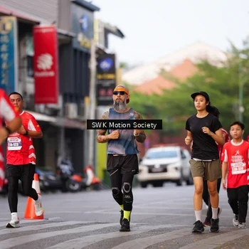 Runner Photo 8061733