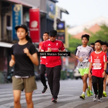 Runner Photo 8061758