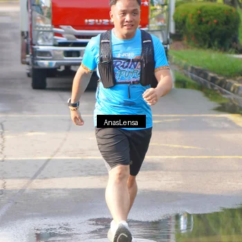 Runner Photo 8061782