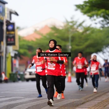 Runner Photo 8061795