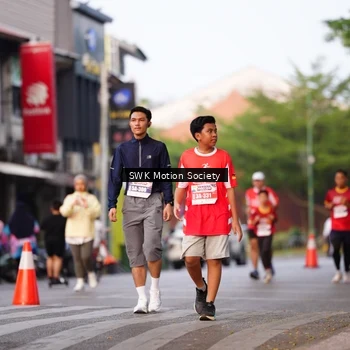 Runner Photo 8061920