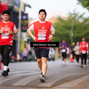 Runner Photo 8061998