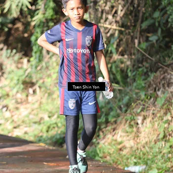 Runner Photo 8062000