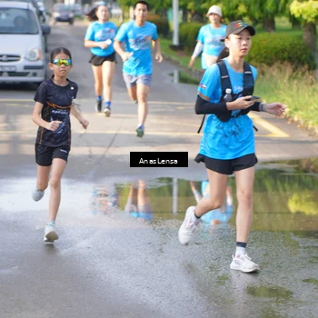 Runner Photo 8062003