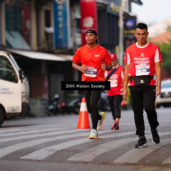 Runner Photo 8062056