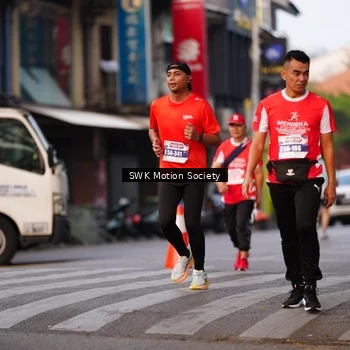 Runner Photo 8062058