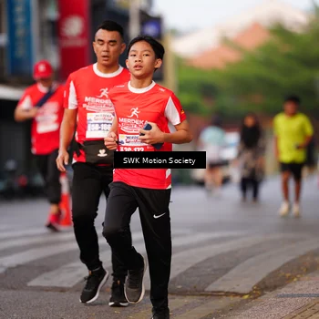 Runner Photo 8062060