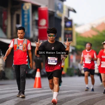 Runner Photo 8062298