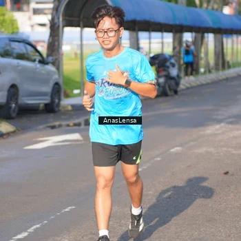 Runner Photo 8062305