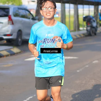 Runner Photo 8062306