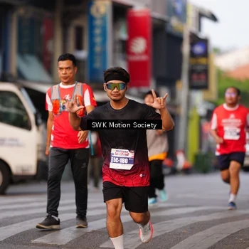 Runner Photo 8062308