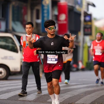 Runner Photo 8062316