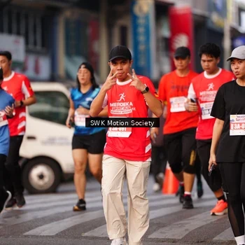 Runner Photo 8062360