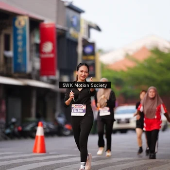Runner Photo 8062409
