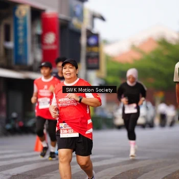 Runner Photo 8062486