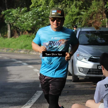 Runner Photo 8062500