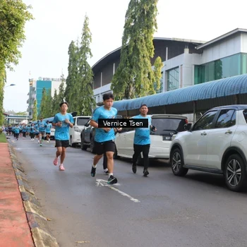 Runner Photo 8062619