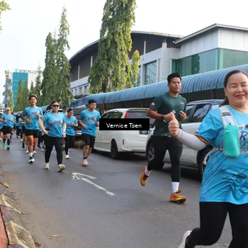 Runner Photo 8062675