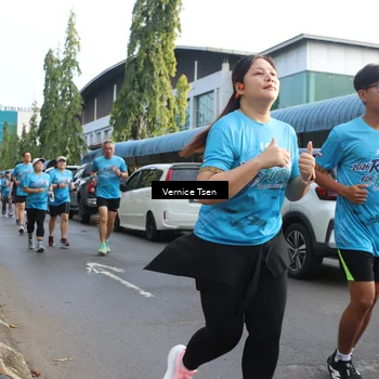 Runner Photo 8062702