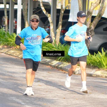 Runner Photo 8062798