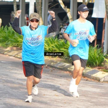Runner Photo 8062815