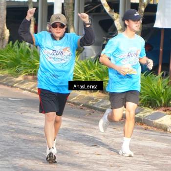 Runner Photo 8062816